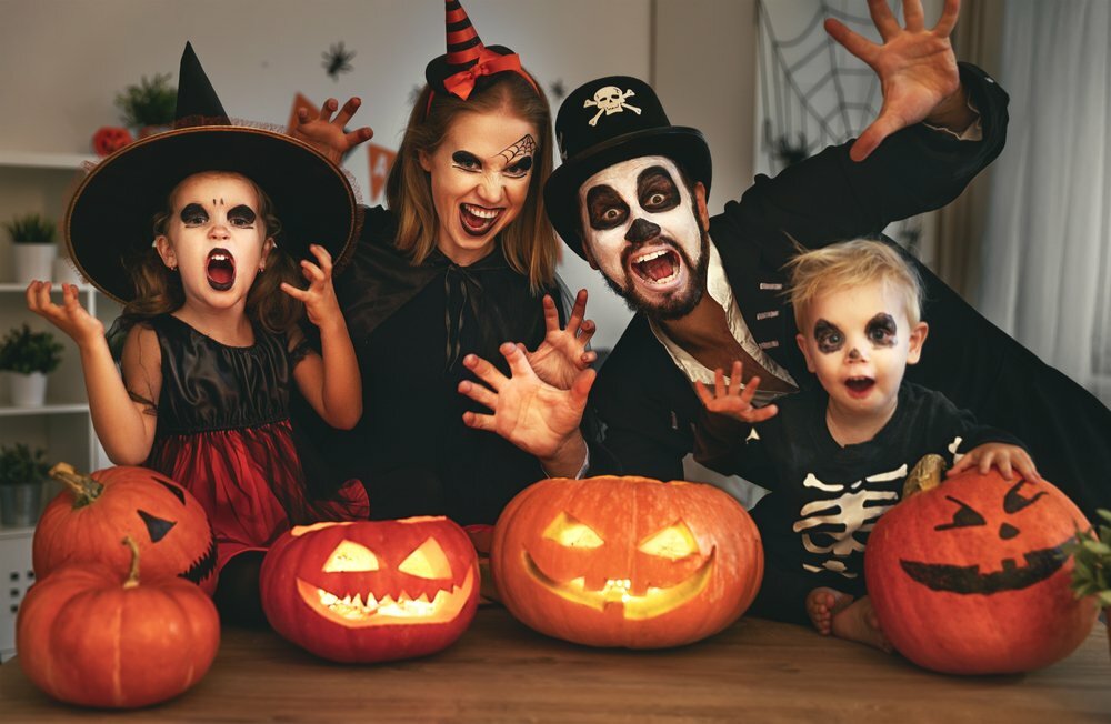 Illegal Halloween contact lenses